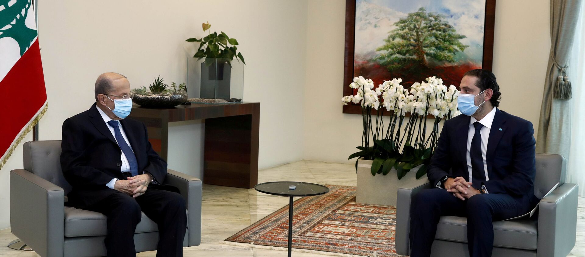 الرئيس اللبناني ميشال عون ورئيس الحكومة المعين سعد الحريري في قصر بعبدا، لبنان 18 مارس 2021 - سبوتنيك عربي, 1920, 24.05.2021