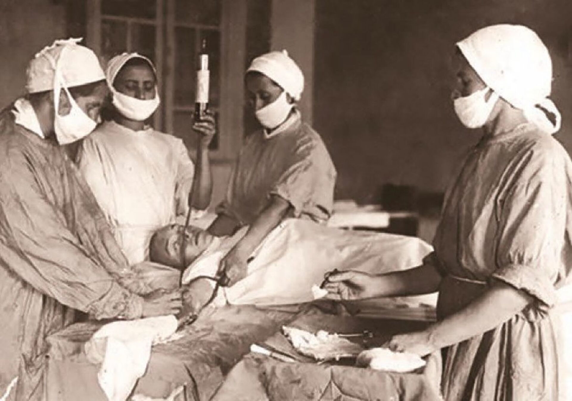 أطباء تتارستان في مواجهة الحرب: اختراع علاجات ناجعة...صور - سبوتنيك عربي, 1920, 02.04.2021