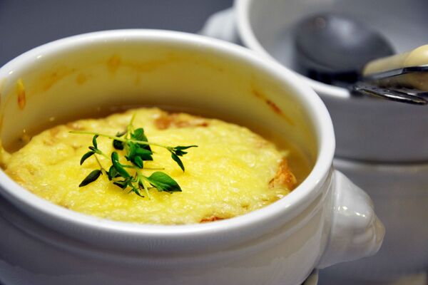 .حساء البصل الفرنسي معروف منذ العصور القديمة.
 - سبوتنيك عربي