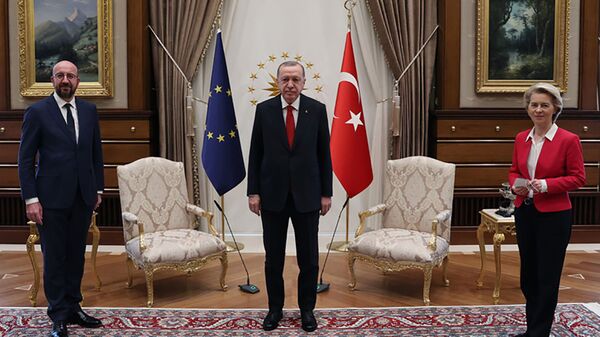 اجتماع بين الرئيس التركي رجب طيب أردوغان مع رئيسة المفوضية الأوروبية أورسولا فون دير لاين - سبوتنيك عربي