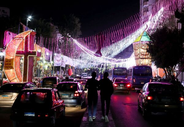 تزيين شوارع مدينة القاهرة بمناسبة شهر رمضان، مصر 8 أبريل 2021 - سبوتنيك عربي