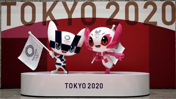أولمبياد طوكيو 2020 - الألعاب الأولمبية والبارالمبية الصيفية - التمائم الرسمية لدورة الألعاب الأولمبية والبارالمبية طوكيو 2020: ميرايتوا (يسار) و سوميتي (يمين)، طوكيو، اليابان 14 أبريل 2021 - سبوتنيك عربي