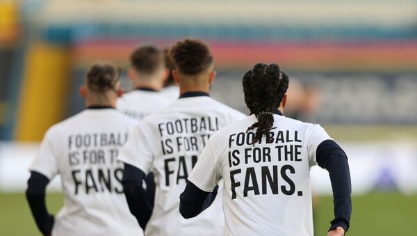 كرة القدم للجمهور ليدز يحرج ليفربول المتورط بالسوبرليغ - سبوتنيك عربي
