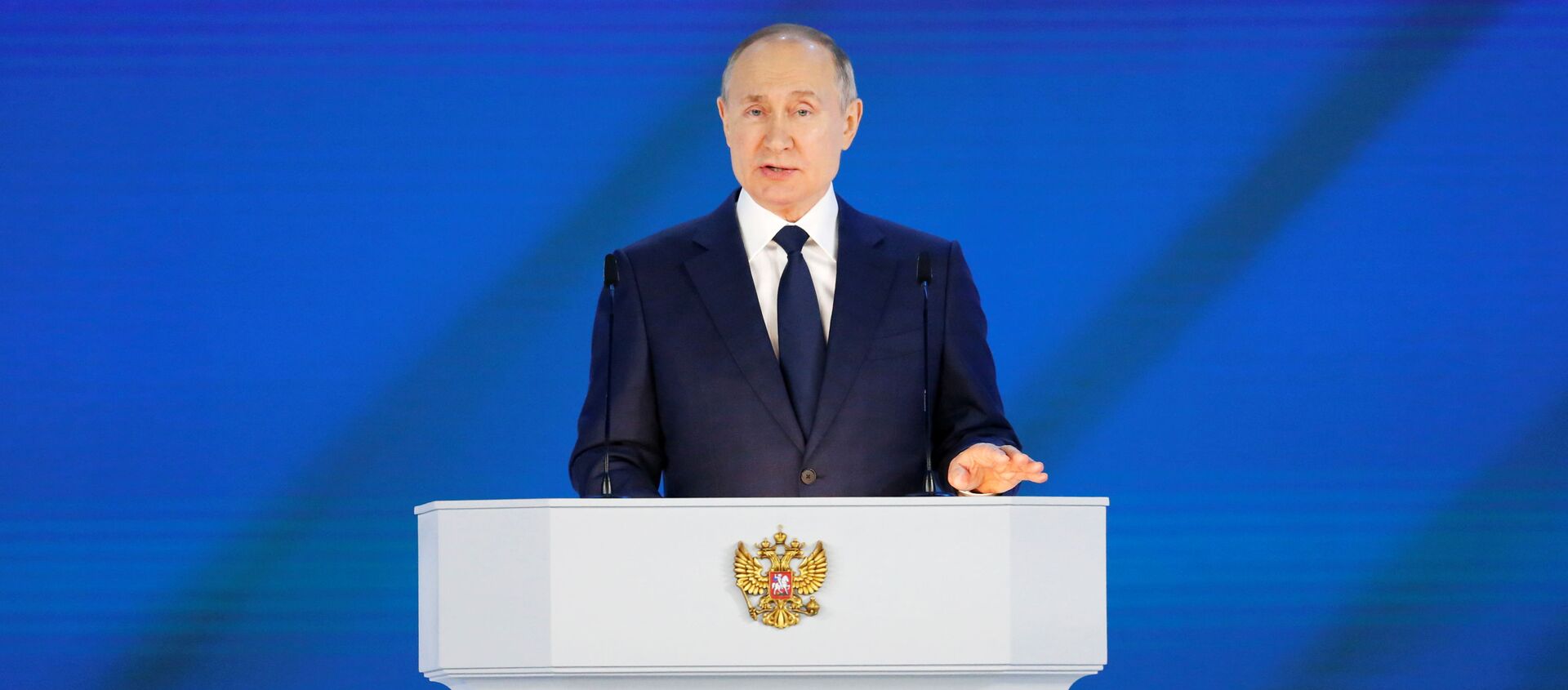 الرئيس الروسي فلاديمير بوتين خلال رسالته السنوية للبرلمان الروسي في موسكو، روسيا 21 أبريل 2021 - سبوتنيك عربي, 1920, 21.04.2021