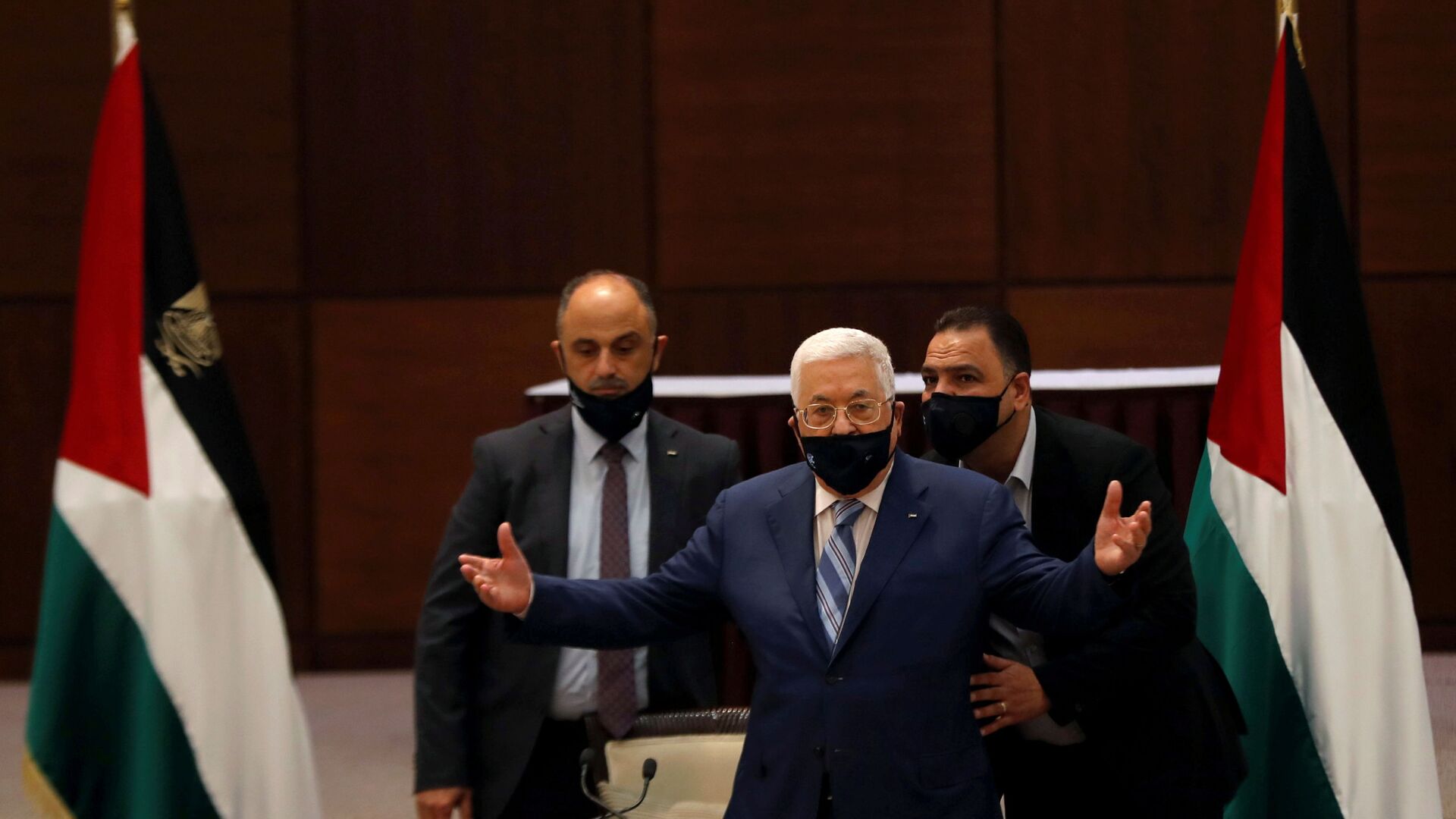الرئيس الفلسطيني محمود عباس خلال اجتماع في رام الله، الضفة الغربية، فلسطين 18 أغسطس 2020 - سبوتنيك عربي, 1920, 02.10.2021