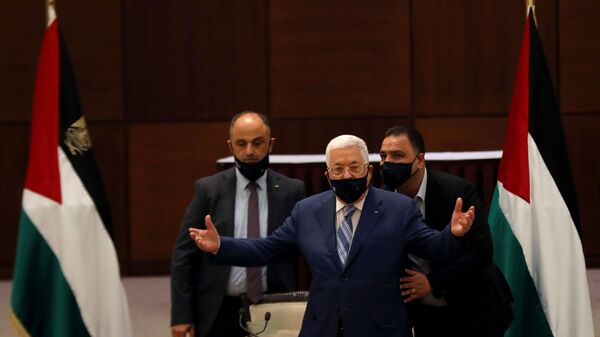 الرئيس الفلسطيني محمود عباس خلال اجتماع في رام الله، الضفة الغربية، فلسطين 18 أغسطس 2020 - سبوتنيك عربي