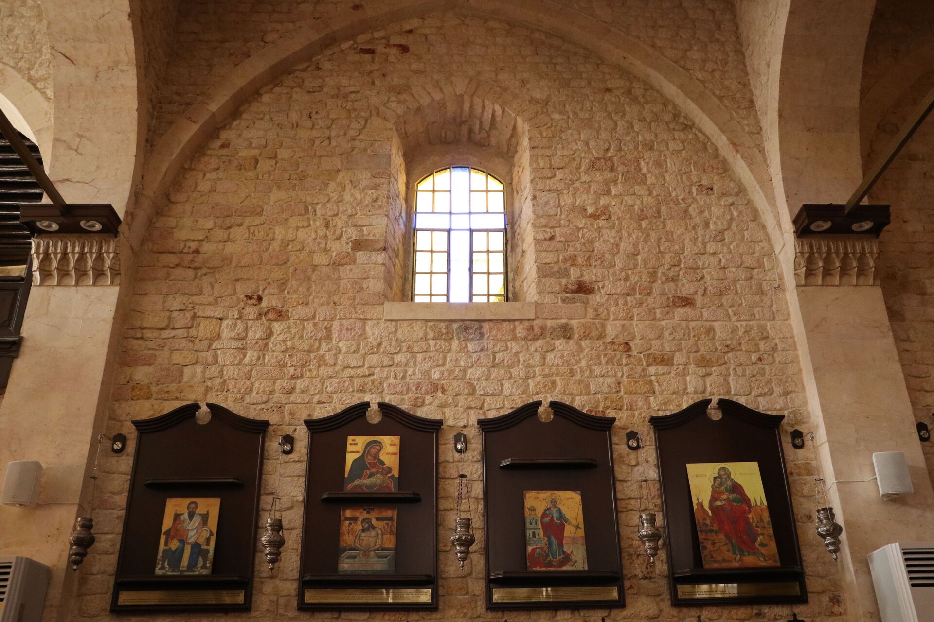 بعد 10 سنوات... أول صلاة في كنيسة رقاد السيدة العذراء في حلب - سبوتنيك عربي, 1920, 02.05.2021