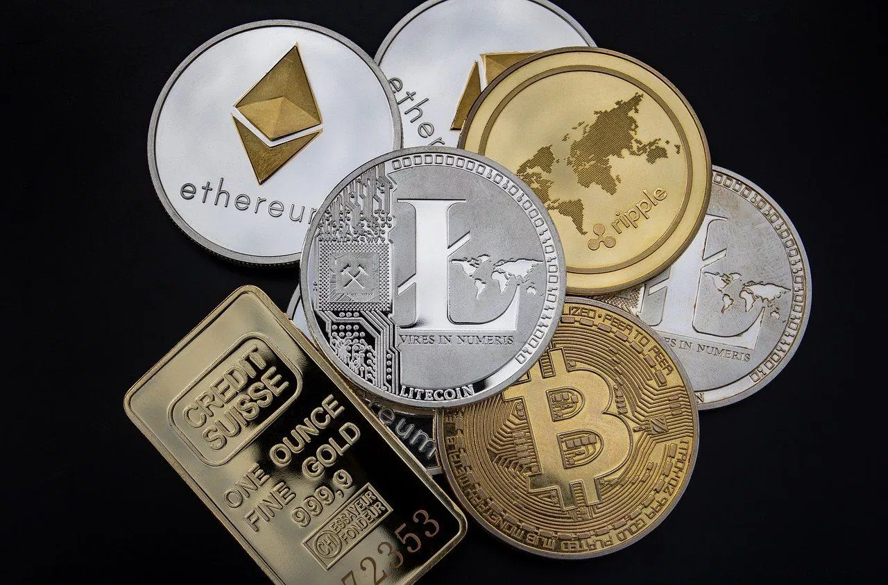 الخسائر تضرب العملات الرقمية وبيتكوين تتراجع لـ21.8 ألف دولار