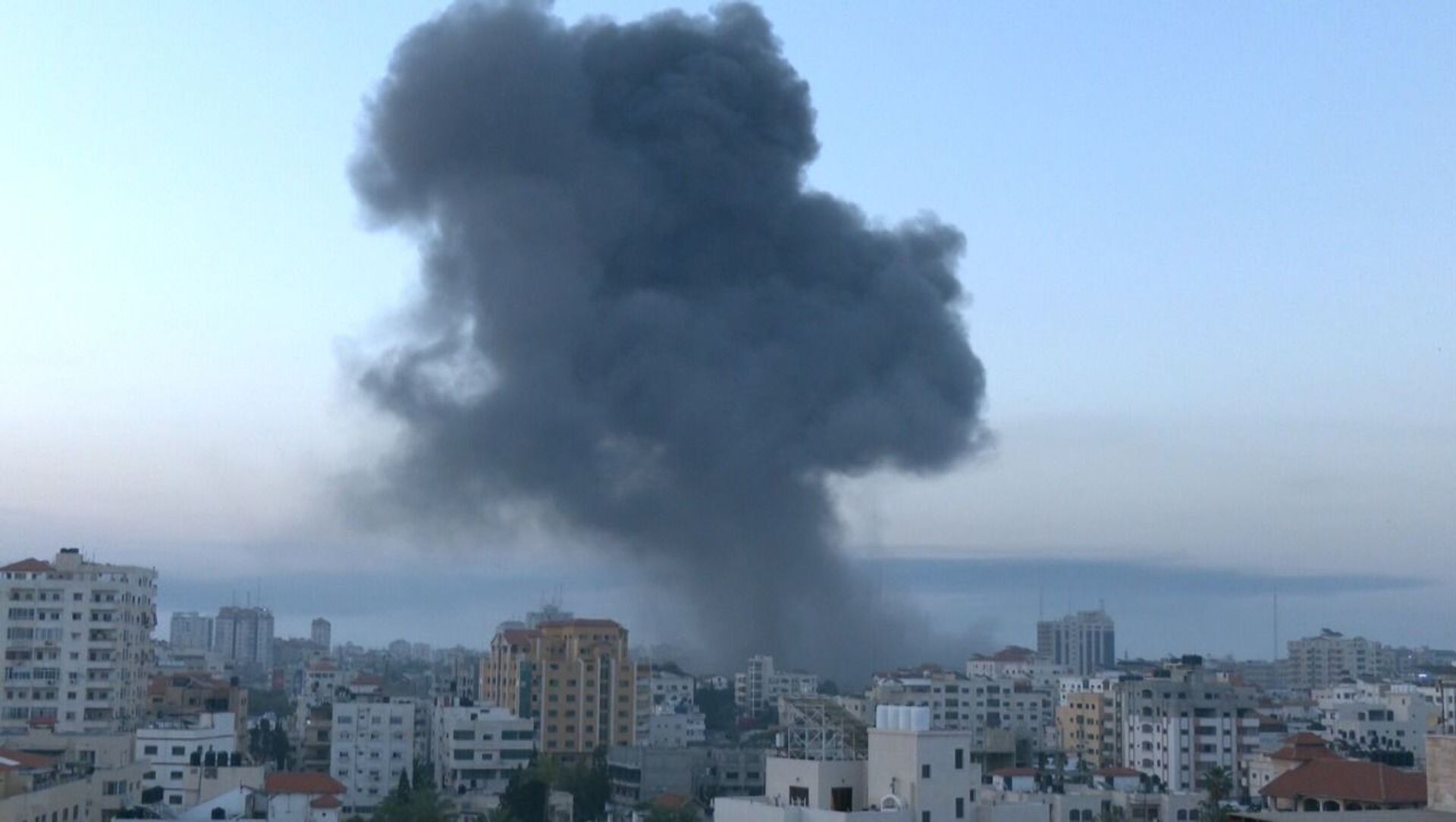 قصف مدينة غزة صباح يوم الأربعاء، قطاع غزة، فلسطين 12 مايو 2021 - سبوتنيك عربي, 1920, 12.05.2021