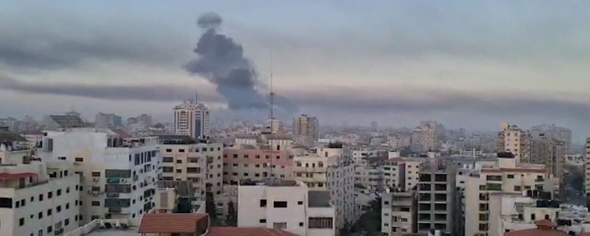 قصف مدينة غزة صباح يوم الأربعاء، قطاع غزة، فلسطين 12 مايو 2021 - سبوتنيك عربي, 1920, 07.10.2023