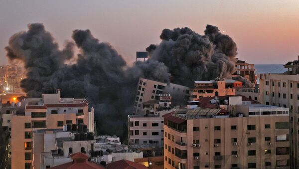 تداعيات قصف الطيران الحربي الإسرائيلي على مدينة غزة، قطاع غزة، فلسطين 11-12 مايو 2021 - سبوتنيك عربي
