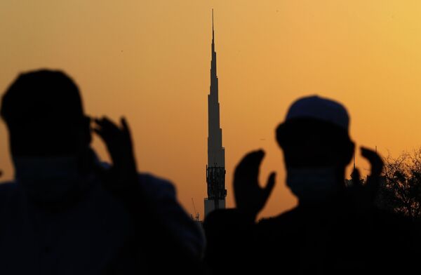  صلاة عيد الفطر في مدينة دبي، الإمارات العربية المتحدة 13 مايو 2021 - سبوتنيك عربي
