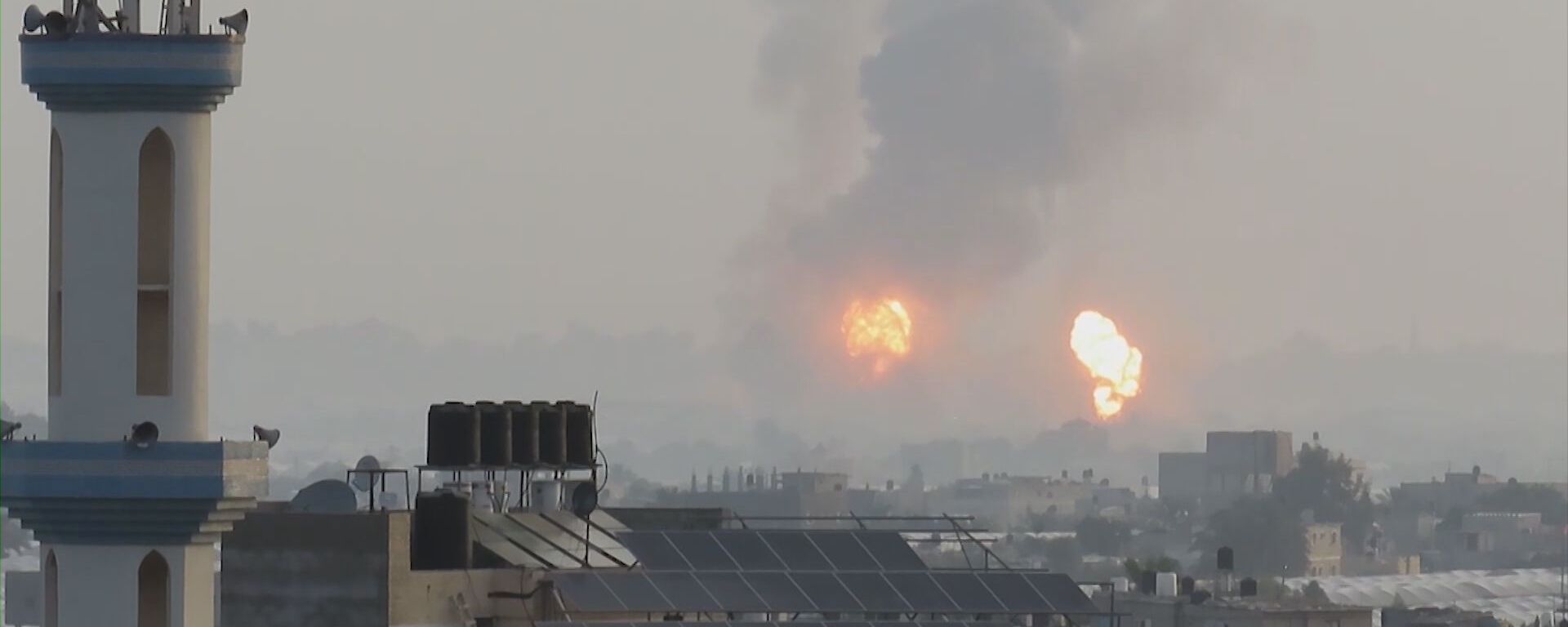 قصف الطيران الحربي الإسرائيلي على عدة مناطق في مدينة غزة، فجر 13 مايو 2021 - سبوتنيك عربي, 1920, 23.02.2023