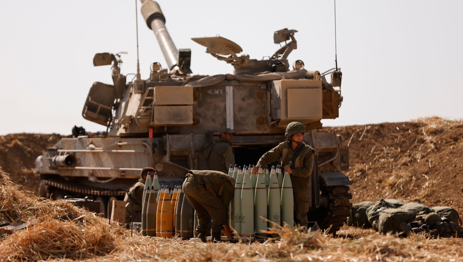 قوات الجيش الإسرائيلي تنتشر على الحدود مع قطاع غزة، فلسطين، إسرائيل 12 مايو 2021 - سبوتنيك عربي, 1920, 14.05.2021