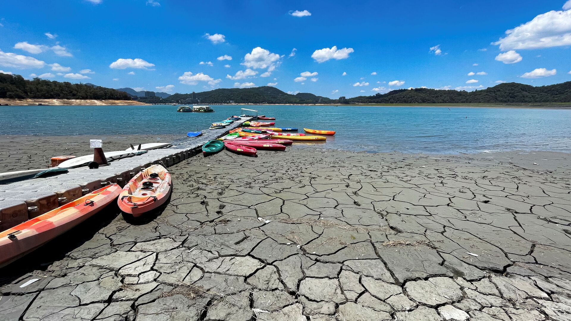 جفاف بحيرة صن مون في تايوان، 15 مايو 2021 - سبوتنيك عربي, 1920, 31.07.2021