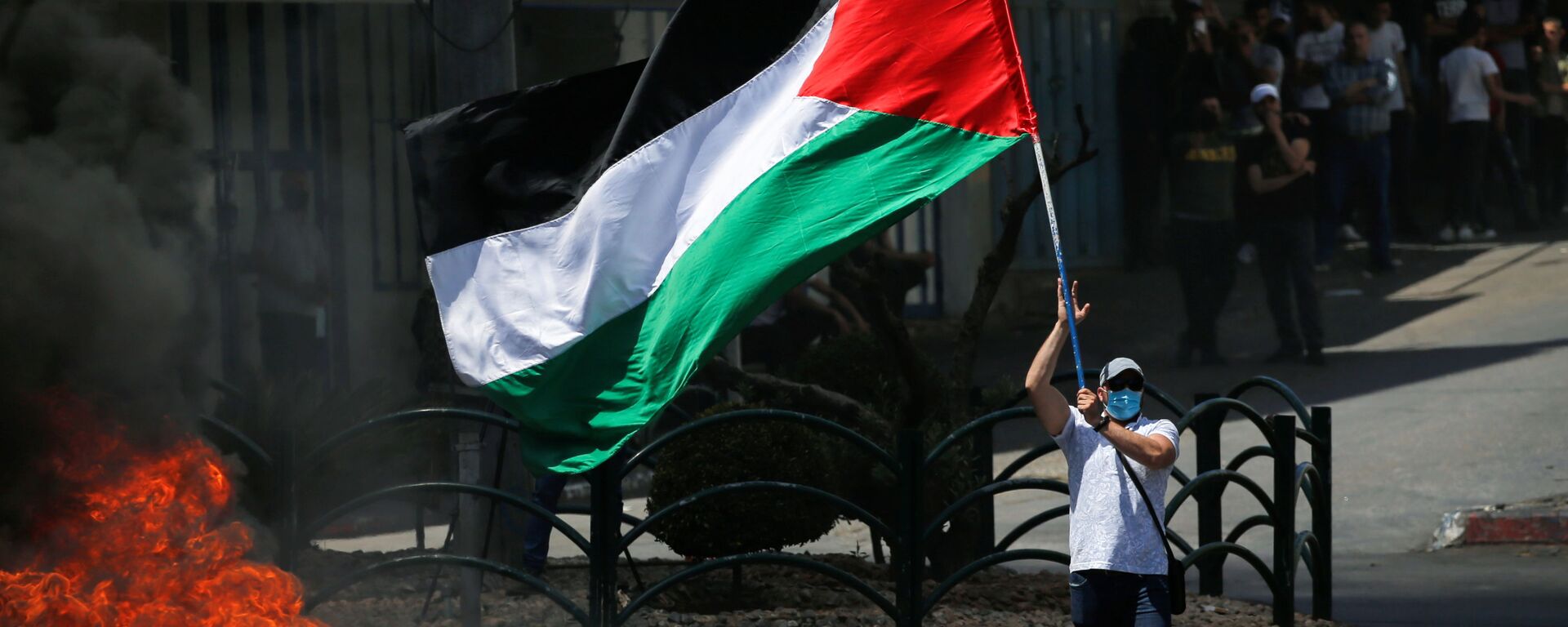 مظاهرات الفلسطينيين في الخليل، الضفة الغربية، فلسطين 18 مايو 2021 - سبوتنيك عربي, 1920, 19.10.2021
