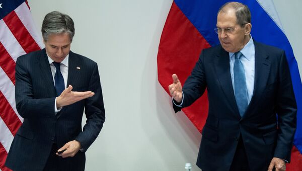 وزير الخارجية الأمريكي أنتوني بلينكين ووزير الخارجية الروسي سيرجي لافروف  - سبوتنيك عربي
