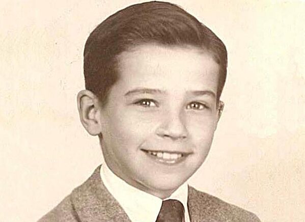 الرئيس الأمريكي الحالي جو بايدن، يبلغ من العمر في هذه الصورة 10 سنوات، عام 1952 - سبوتنيك عربي