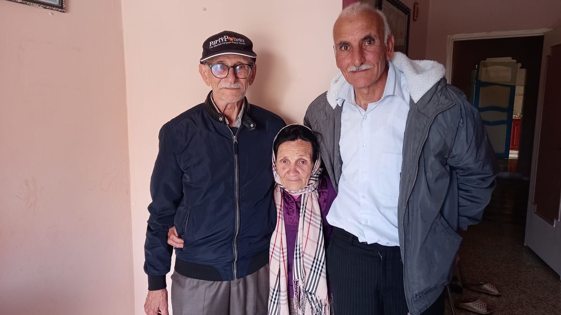 وهب مهنته للفقراء... طبيب تونسي يكرس 40 عاما من حياته لمساعدة المحتاجين - سبوتنيك عربي, 1920, 05.06.2021