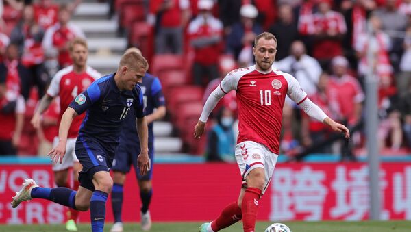 استئناف مباراة الدنمارك وفنلندا بعد توقفها إثر إصابة اللاعب كريستيان إريكسن - سبوتنيك عربي