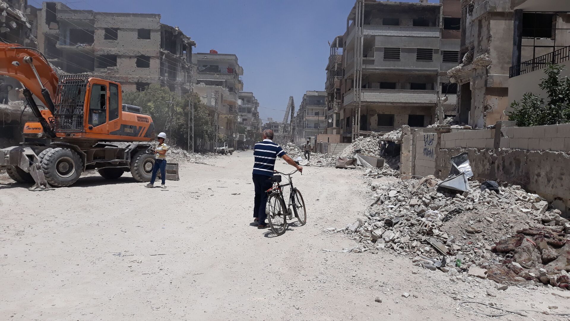 تسريعا لعودة المهجرين... بدء حملة لإزالة الأبنية الآيلة للسقوط في حمص القديمة   - سبوتنيك عربي, 1920, 17.06.2021