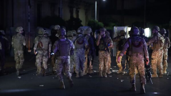 ليلة ساخنة في طرابلس اللبنانية مواجهات إطلاق نار ورمي قنابل - سبوتنيك عربي