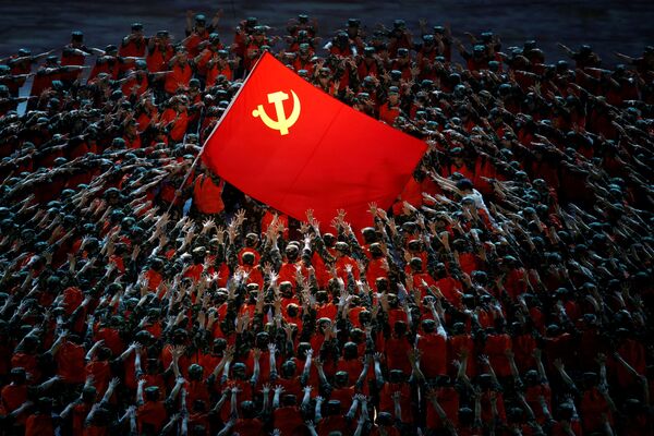 عرض بمناسبة الذكرى المئوية لتأسيس الحزب الشيوعي الصيني، في بكين، الصين، 28 يونيو 2021 - سبوتنيك عربي