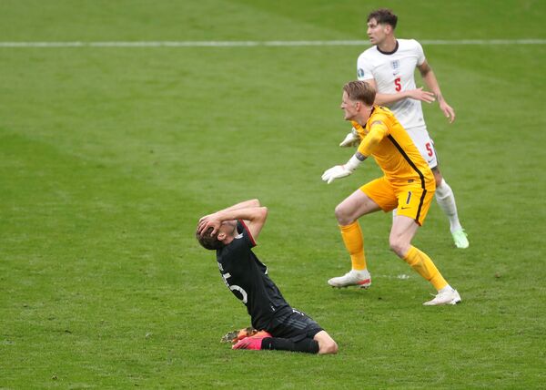 مباراة دور الـ 16 من بطولة يورو 2020 - لاعب المنتخب الألماني توماس مولر بعد فشل تسجيله هدفا خلال مباراة مع منتخب إنجلترا، بريطانيا 29 يونيو 2021 - سبوتنيك عربي
