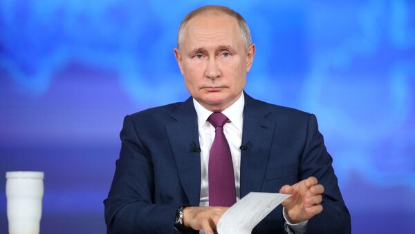 الحوار السنوي المباشر بين الرئيس الروسي فلاديمير بوتين والمواطنين الروس الخط المباشر، 30 يونيو 2021 - سبوتنيك عربي