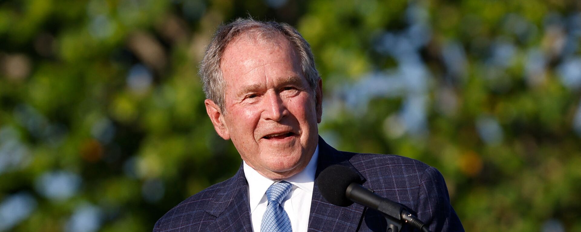 الرئيس الأمريكي الأسبق جورج بوش، 7 مايو 2021 - سبوتنيك عربي, 1920, 17.08.2021