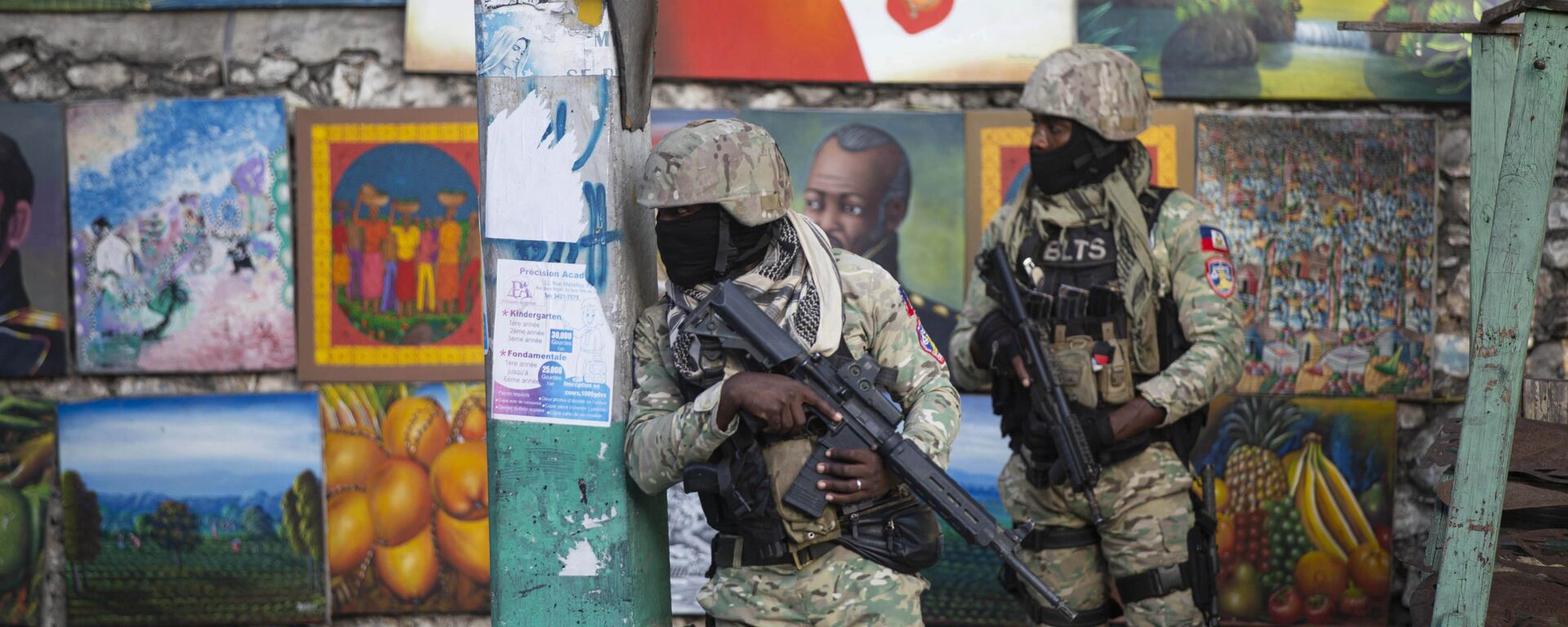 الجنود يراقبون الوضع في شوارع مدينة هايتي بعد اغتيال الرئيس جوفينيل مويس، بورت أو برنس، 7 يوليو 2021 - سبوتنيك عربي, 1920, 16.07.2022