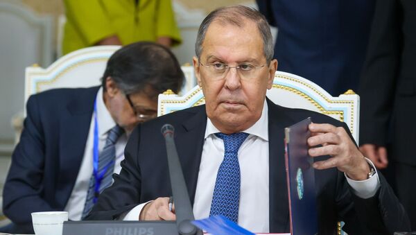 وزير الخارجية الروسي سيرغي لافروف في اجتماع أعضاء منظمة شانغهاي للتعاون في دوشنبه، طاجكستان 14 يوليو 2021 - سبوتنيك عربي