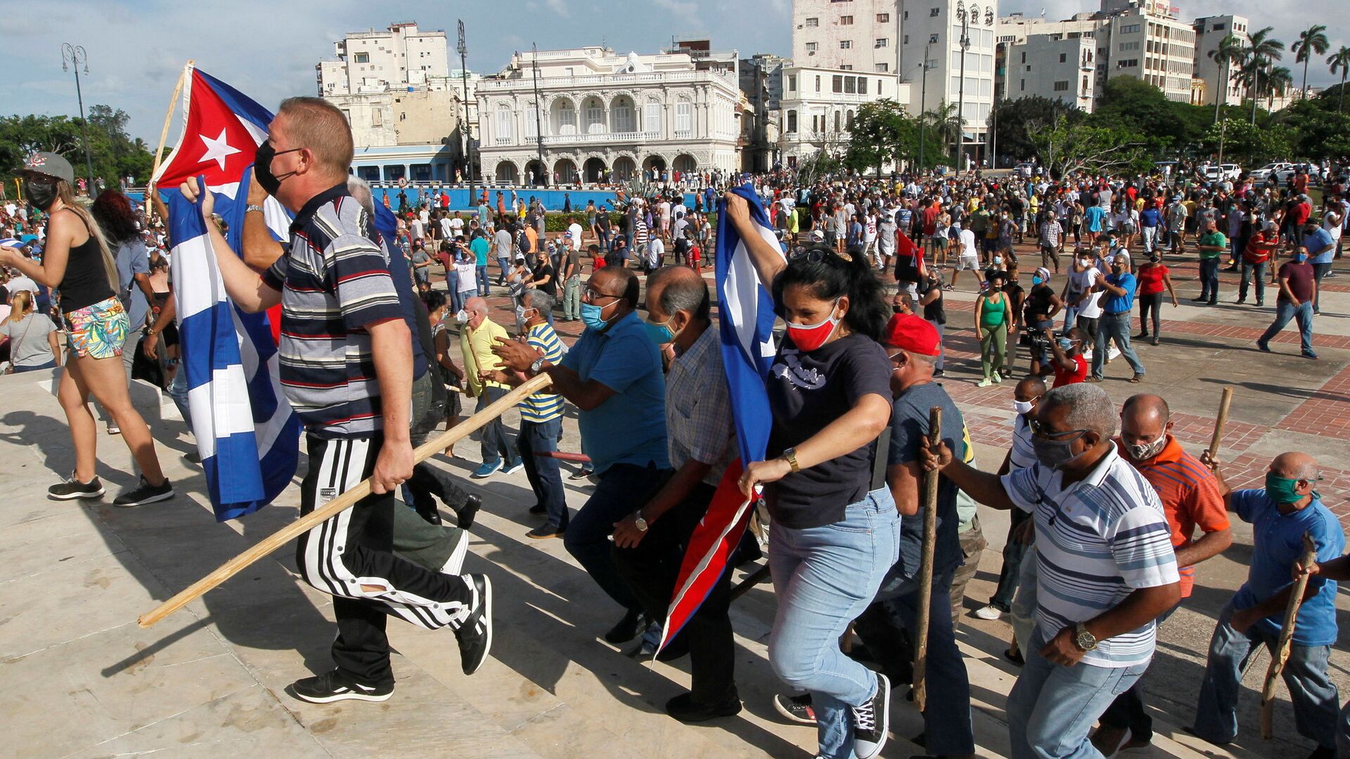 اندلاع احتجاجات عنيفة إثر تردي الأوضاع الاقتصادية في كافة أرجاء كوبا، 11 يوليو 2021 - سبوتنيك عربي, 1920, 22.07.2021
