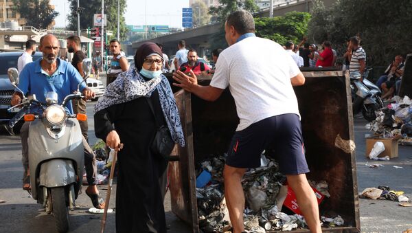 لبنان... احتجاجات ومواجهات عنيفة مع عناصر من الجيش بعد اعتذار الحريري - سبوتنيك عربي