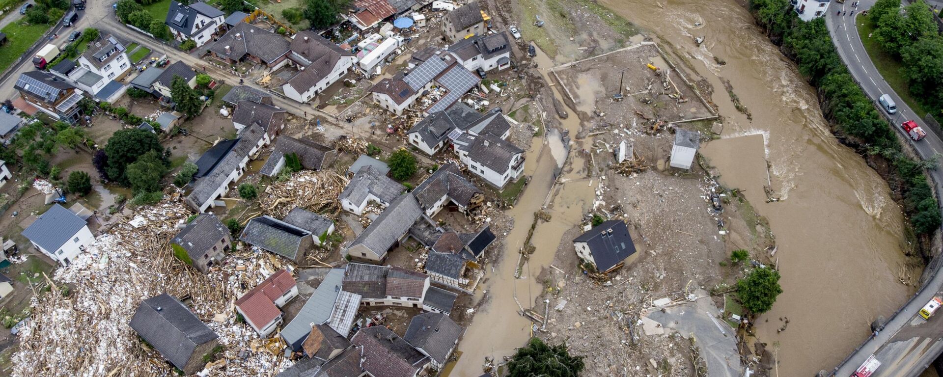 تداعيات فيضان هائل بالقرب من نهر آر في بلدة شولد، ألمانيا 15 يوليو 2021 - سبوتنيك عربي, 1920, 15.04.2023