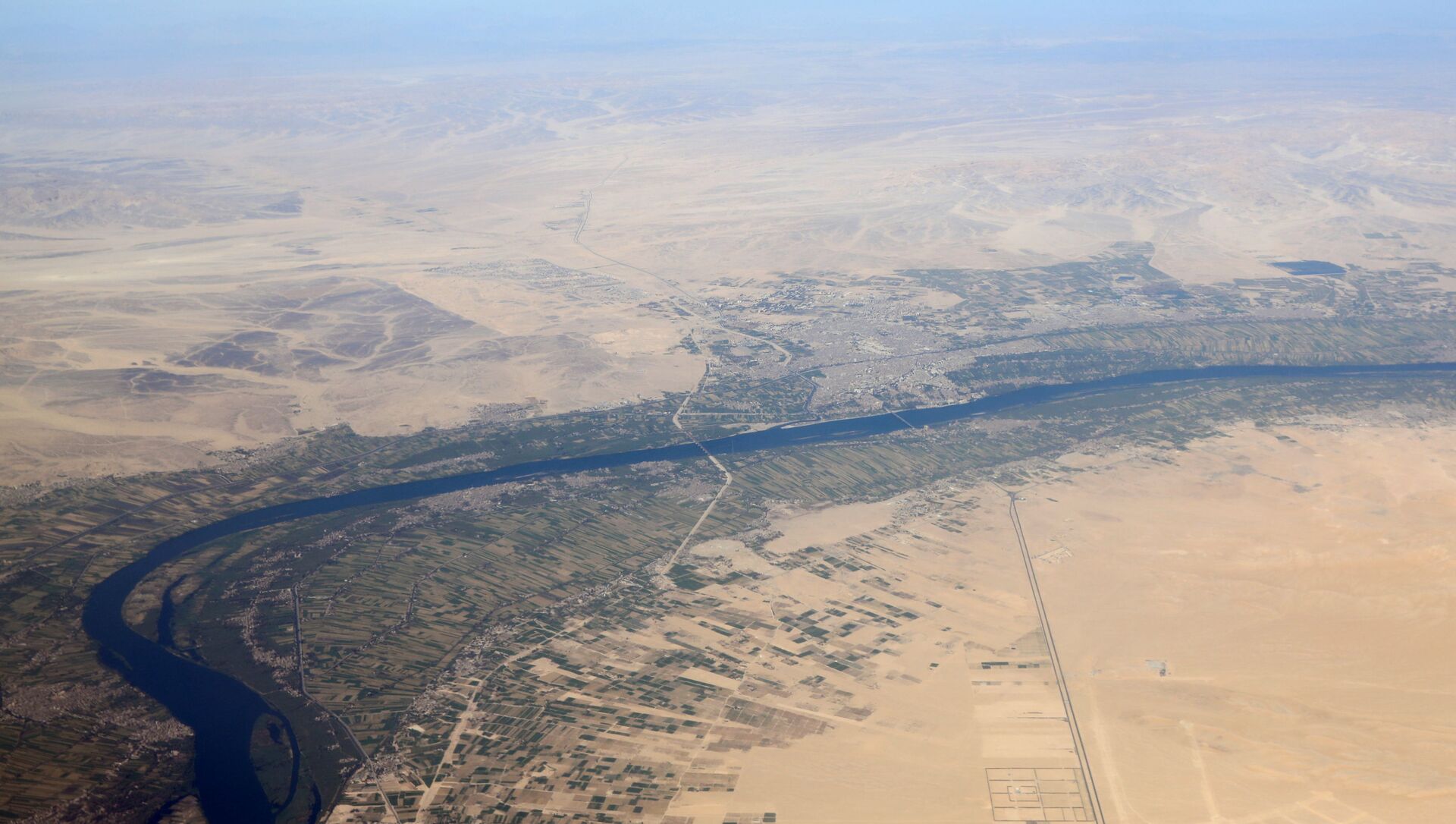 منظر جوي لنهر النيل، مصر 11 أبريل 2021 - سبوتنيك عربي, 1920, 17.11.2021