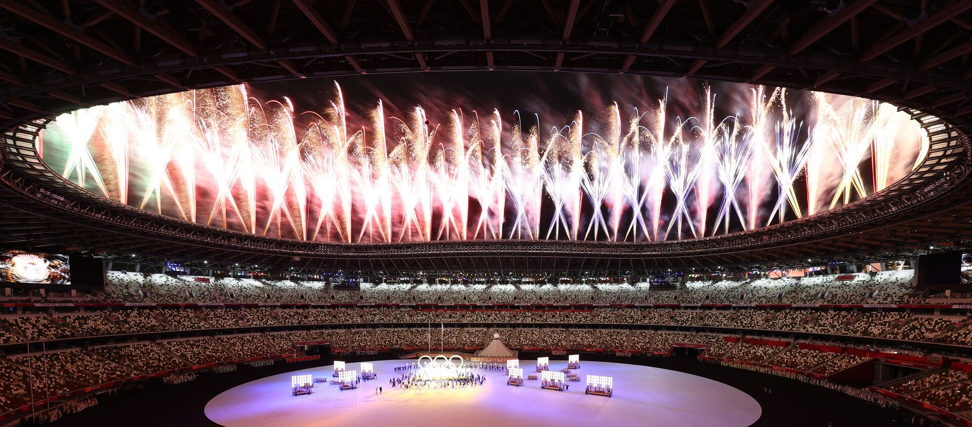 ألعاب نارية بمناسبة افتتاح الألعاب الأولمبية الصيفية أولمبياد طوكيو 2020 في ملعب طوكيو الأولمبي، اليابان 23 يوليو 2021 - سبوتنيك عربي, 1920, 23.07.2021