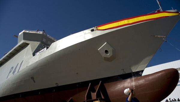 سفينة حربية بأحد أحواض بناء السفن التابع لشركة بناء السفن الإسبانية نافانتيا التي تتعاون مع السعودية في تصميم نظام القتال البحري حزم - سبوتنيك عربي