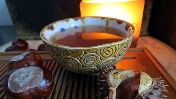 شاي أحمر على طاولة  - سبوتنيك عربي