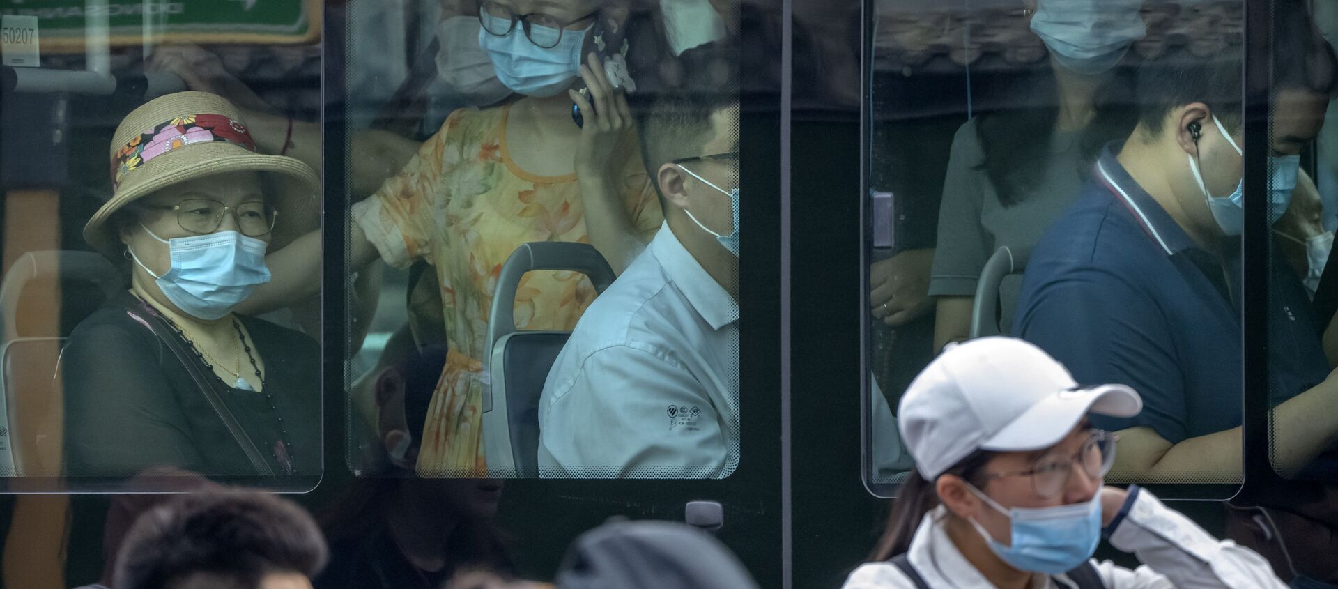 ظهور حالات الإصابة بـ كوفيد-19 في الصين، وفرض ارتداء الكمامات واختبارات كورونا على المواطنين من جديد، 5 أغسطس 2021 - سبوتنيك عربي, 1920, 24.10.2021