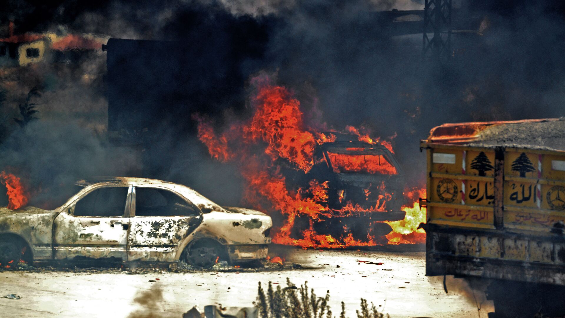 انفجار صهريج وقود في عكار/ لبنان/ 15 أغسطس 2021 - سبوتنيك عربي, 1920, 13.09.2021