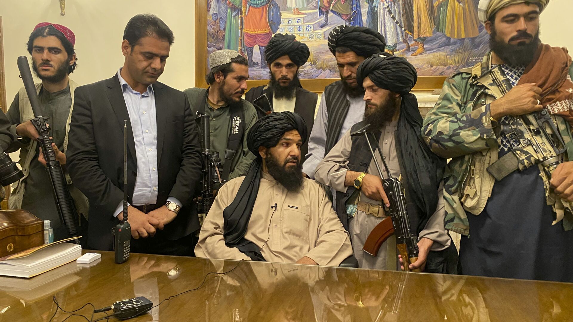 سيطرة طالبان على القصر الرئاسي في كابول الأحد 15 أغسطس 2021 - سبوتنيك عربي, 1920, 22.09.2021