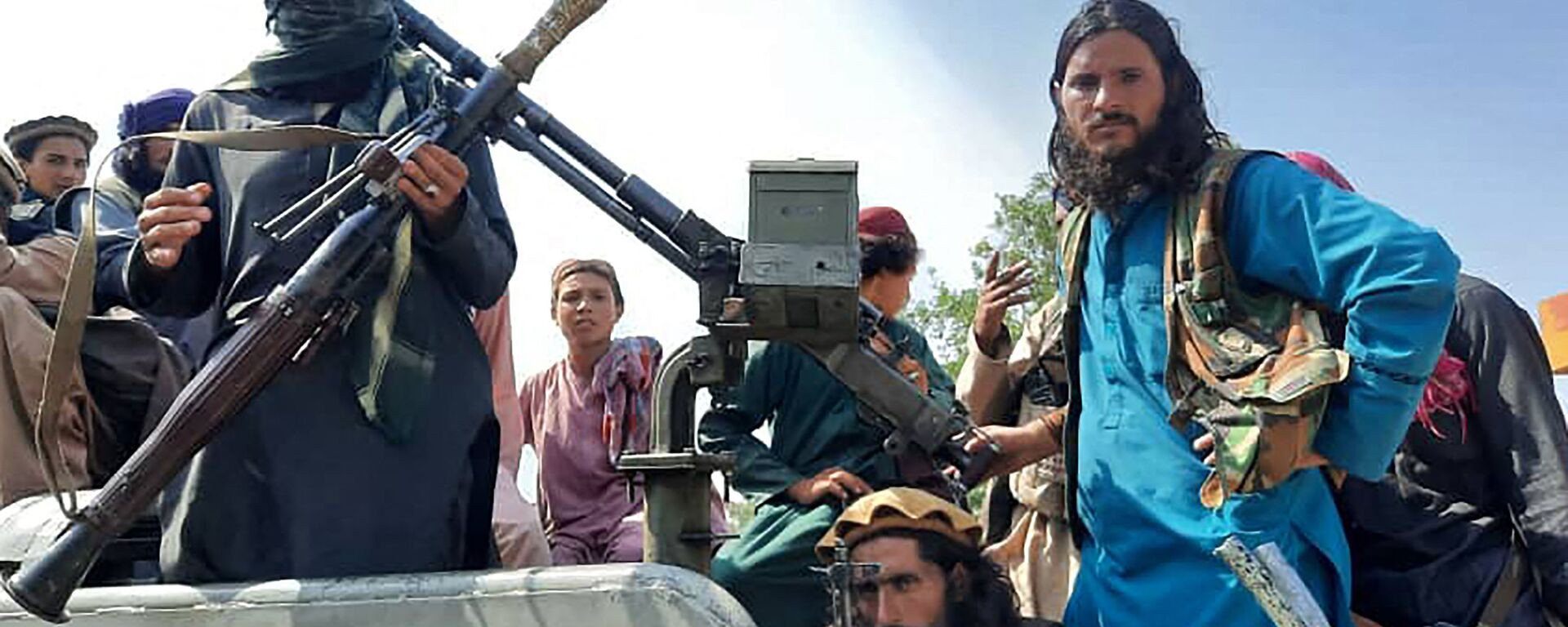 مسلحي حركة طالبان الأفغانية خلال عملياتها العسكرية التي قادت للسيطرة على العاصمة كابول في 15 أغسطس 2021 - سبوتنيك عربي, 1920, 30.08.2021