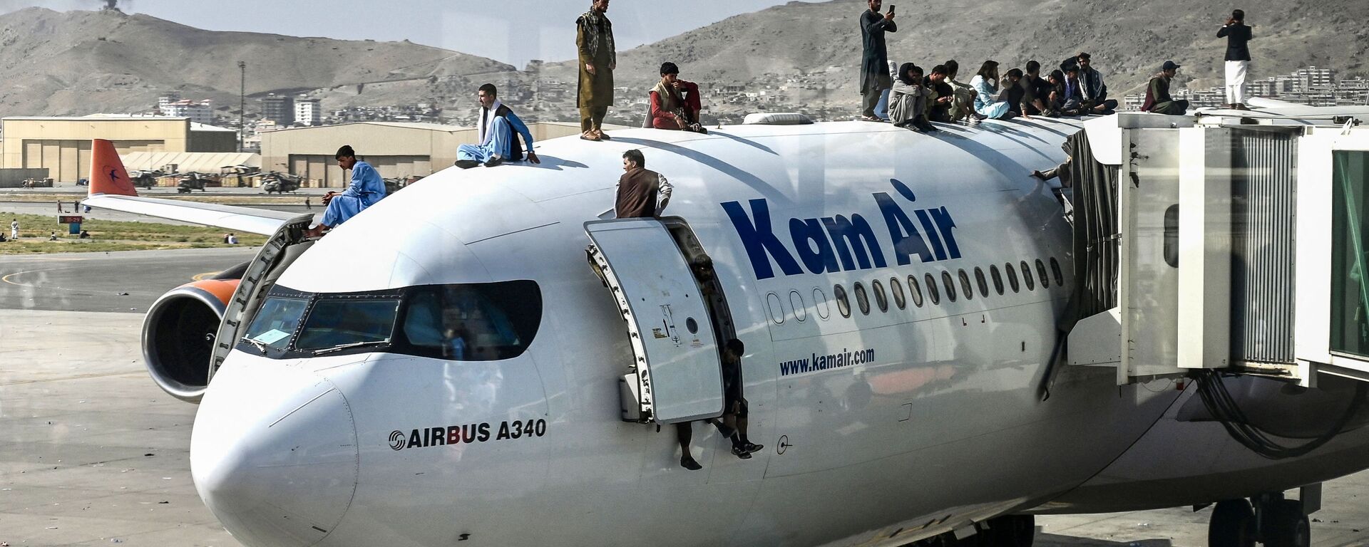 العثور على بقايا بشرية بعجلة طائرة عسكرية قادمة من مطار كابل 16 أغسطس 2021 - سبوتنيك عربي, 1920, 22.08.2021