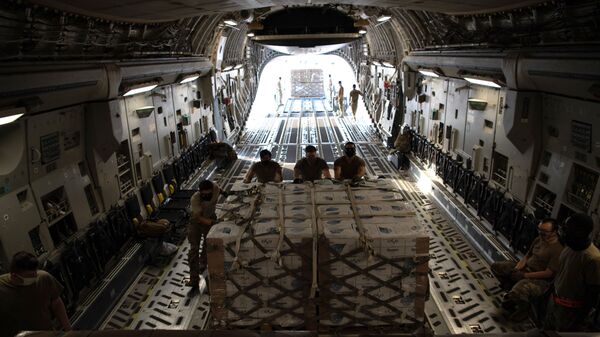 طائرة الشحن العسكري الأمريكية سي 17 غلوب ماستر من الداخل - سبوتنيك عربي