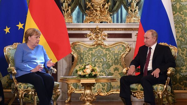 لقاء الرئيس الروسي فلاديمير بوتين مع المستشارة الألمانية أنجيلا ميركل في الكرملين، موسكو - سبوتنيك عربي