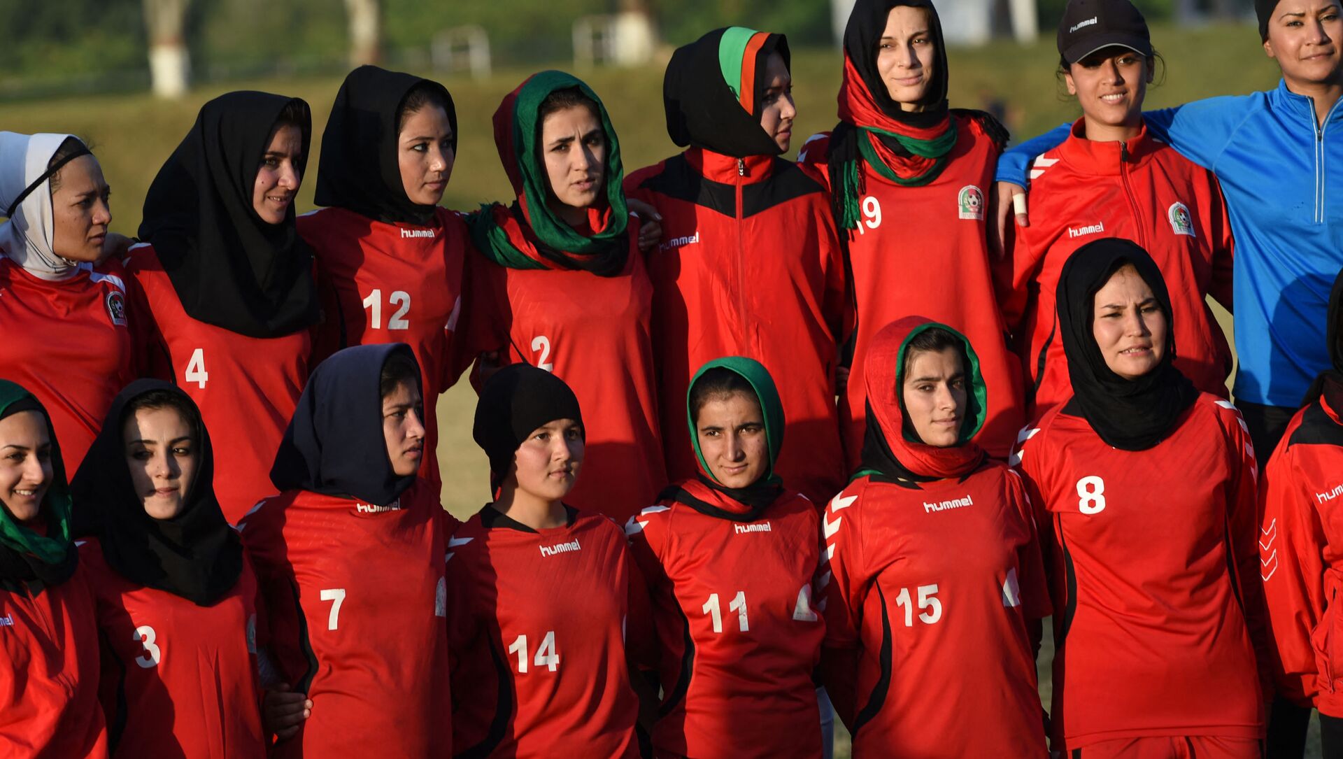 لاعبات كرة قدم أفغانيات - سبوتنيك عربي, 1920, 19.11.2021