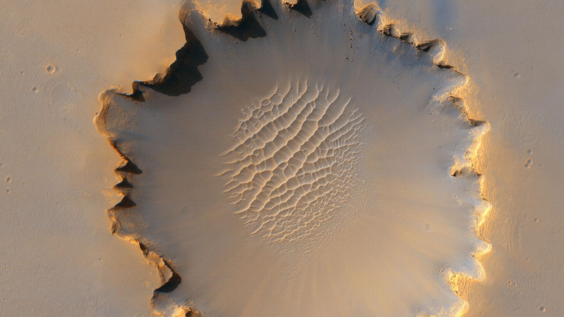 فوهة من كوكب المريخ  - سبوتنيك عربي, 1920, 03.01.2022