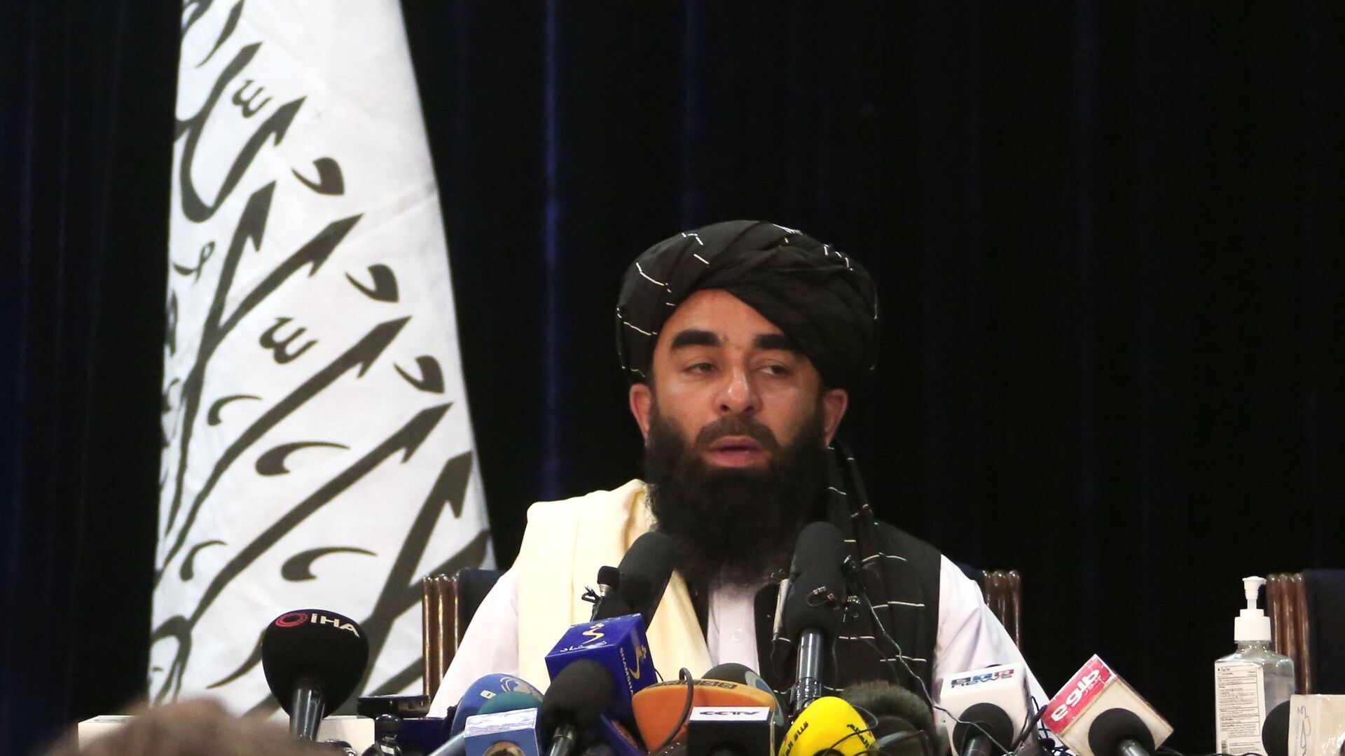 ممثل حركة طالبان (المحظورة في روسيا) ذبيح الله مجاهد، أفغانستان  - سبوتنيك عربي, 1920, 30.08.2021