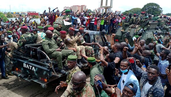 الوضع في غينيا بعد الانقلاب العسكري على الرئيس ألفا كوندي في كوناكري، 6 سبتمبر 2021 - سبوتنيك عربي